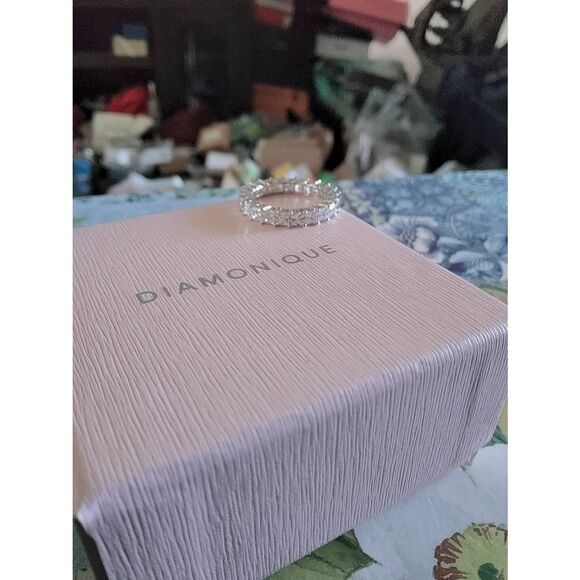 Stunning 4.5 Ct. DIAMONIQUE Princess Cut Eternity Band Ring Sz 8 - Picture 4 of 6